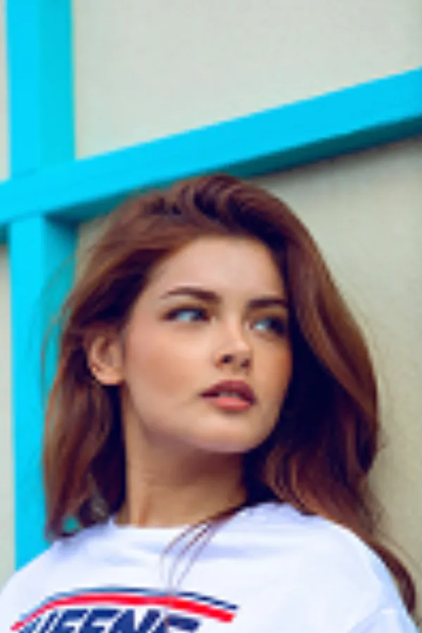 Emma Davis - Verified Vidcombo user